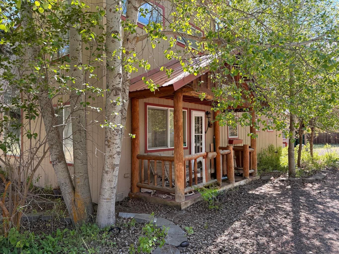 Photo of 16025 Strawn 4 of 96