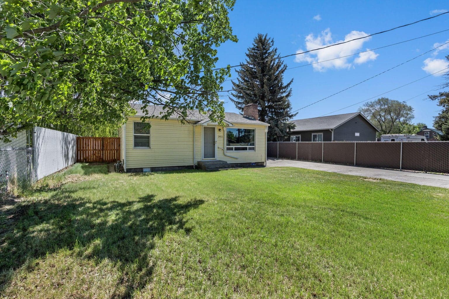 Photo of 2402 3rd 4 of 26