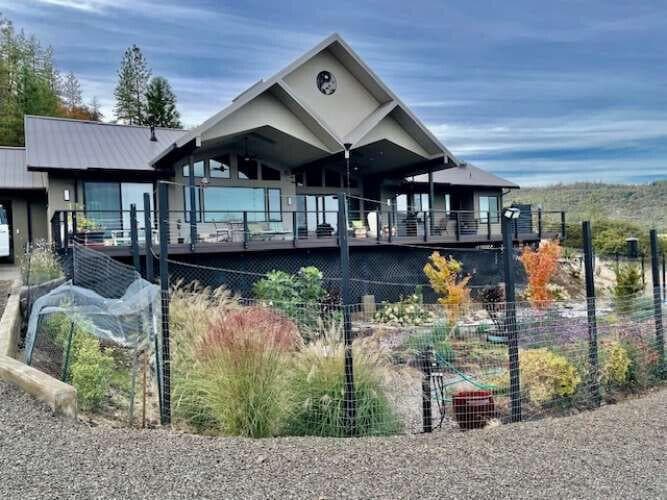 693 Ironwood