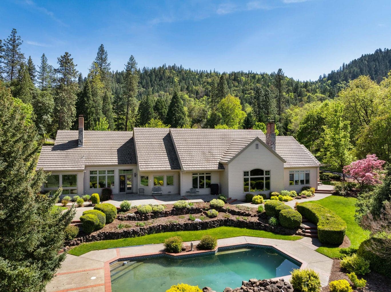 Photo of 3396 Foots Creek Road 3 of 91