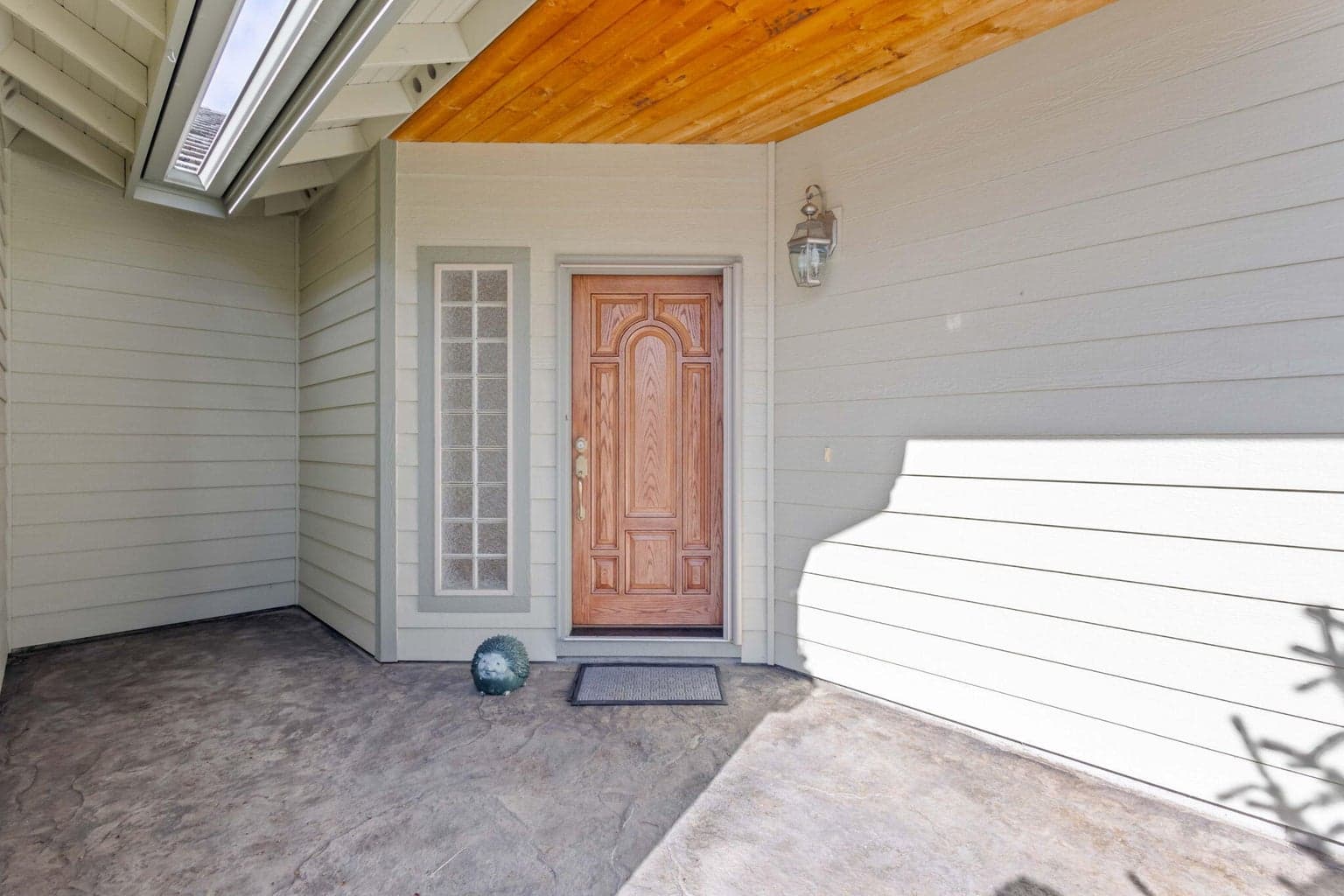 Photo of 1726 Cliff Side Way 3 of 36