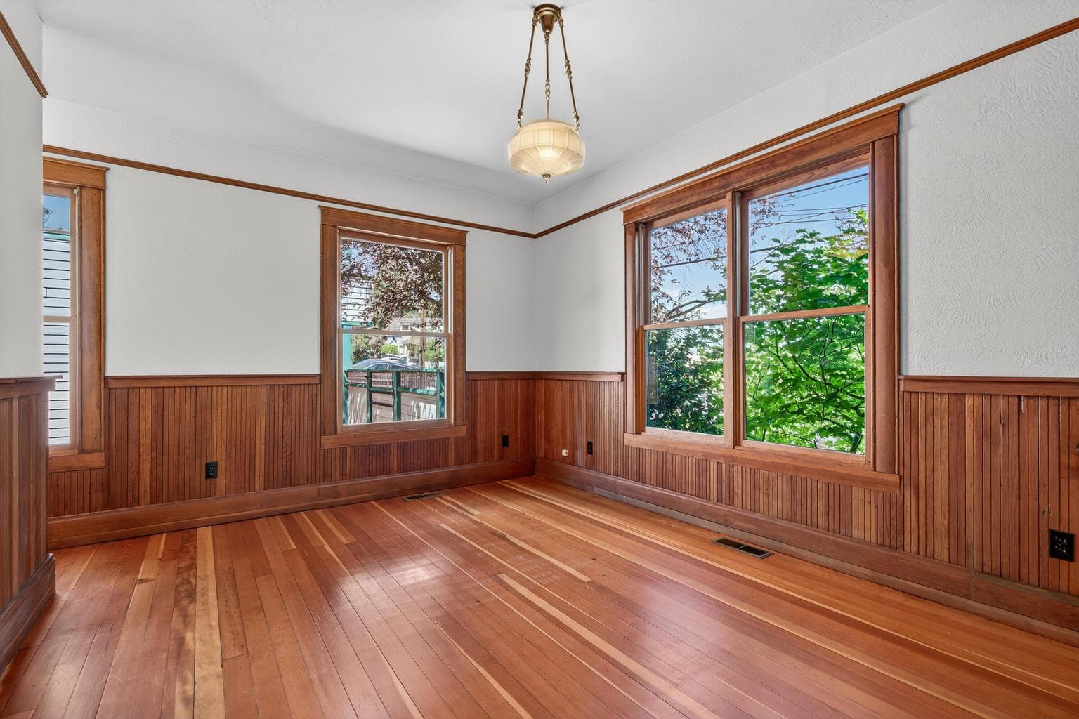 Photo of 19 Gresham 4 of 42