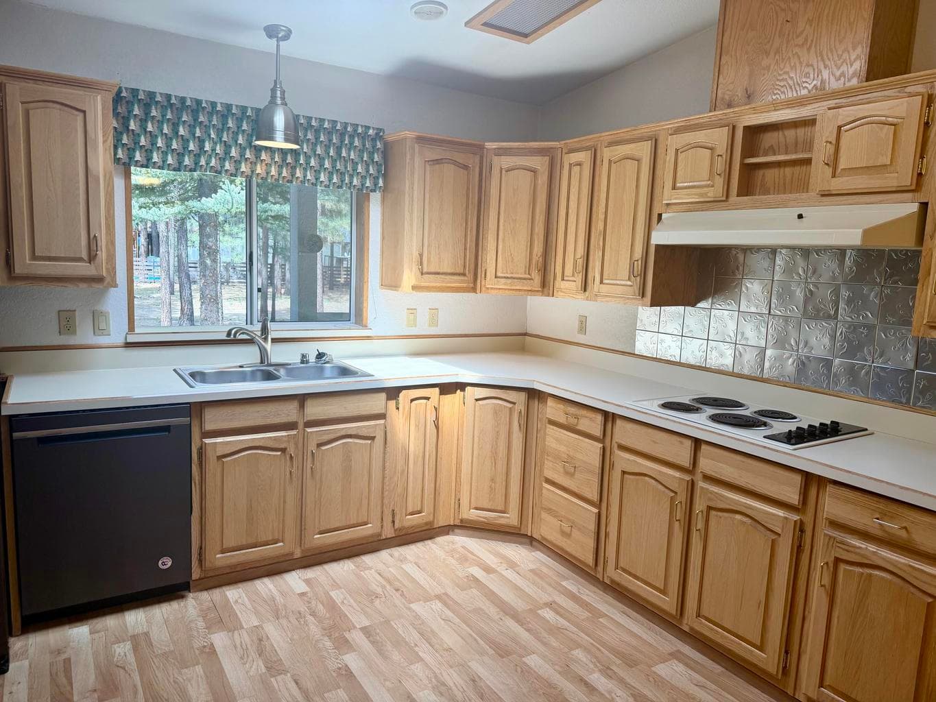Photo of 52141 Foxtail Road 10 of 30