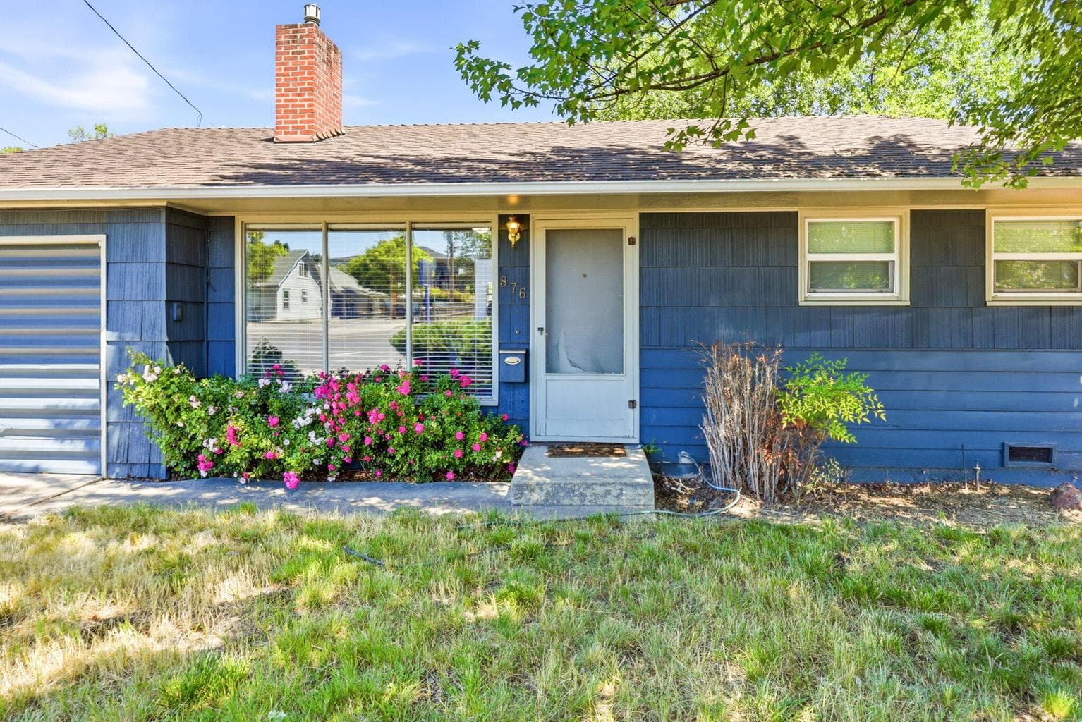 Photo of 876 Stewart 5 of 25
