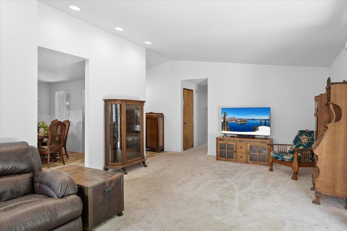 Photo of 1212 Cottonwood 3 of 22