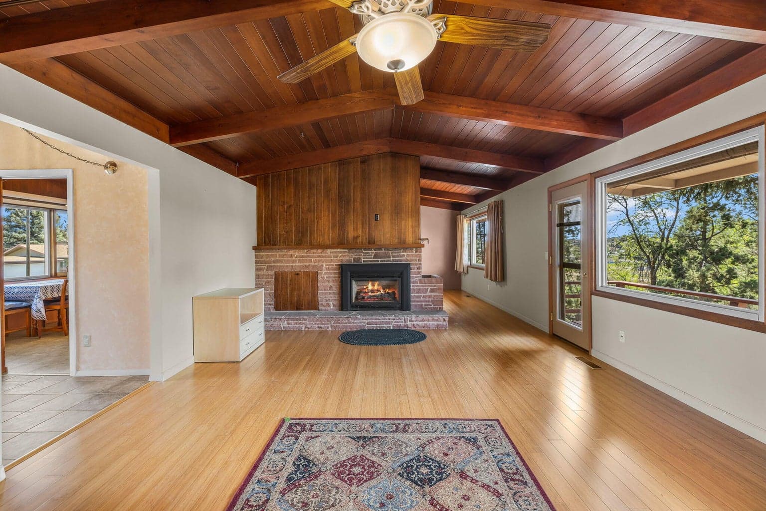 Photo of 176 SE Hillcrest Street 15 of 65