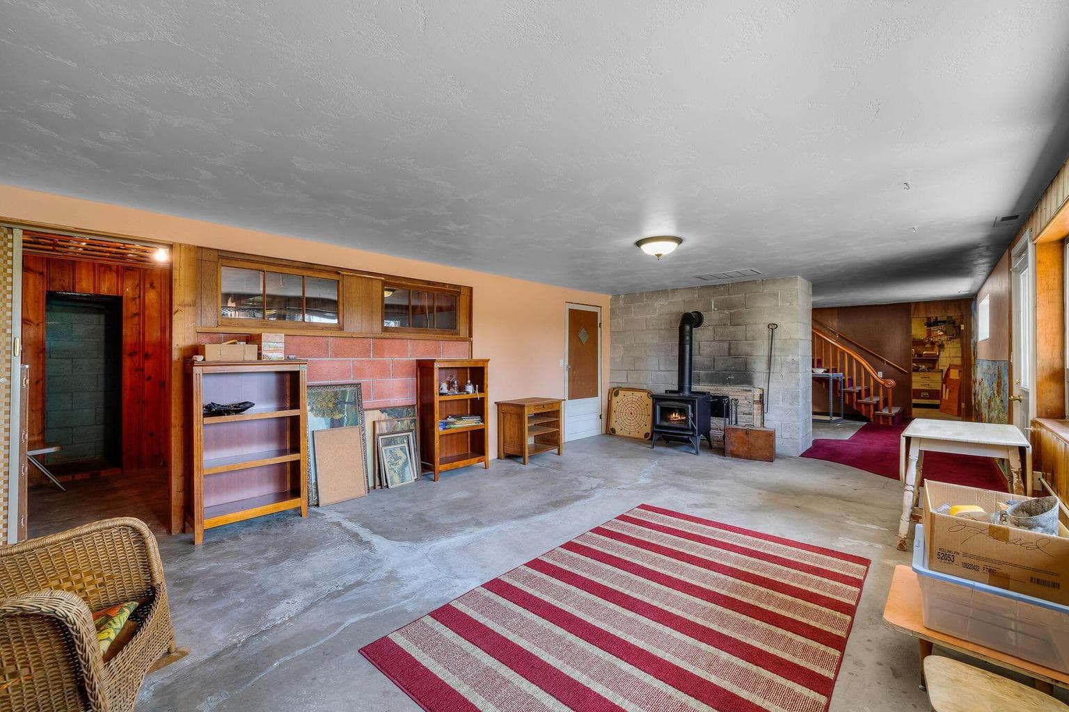 Photo of 176 SE Hillcrest Street 36 of 65
