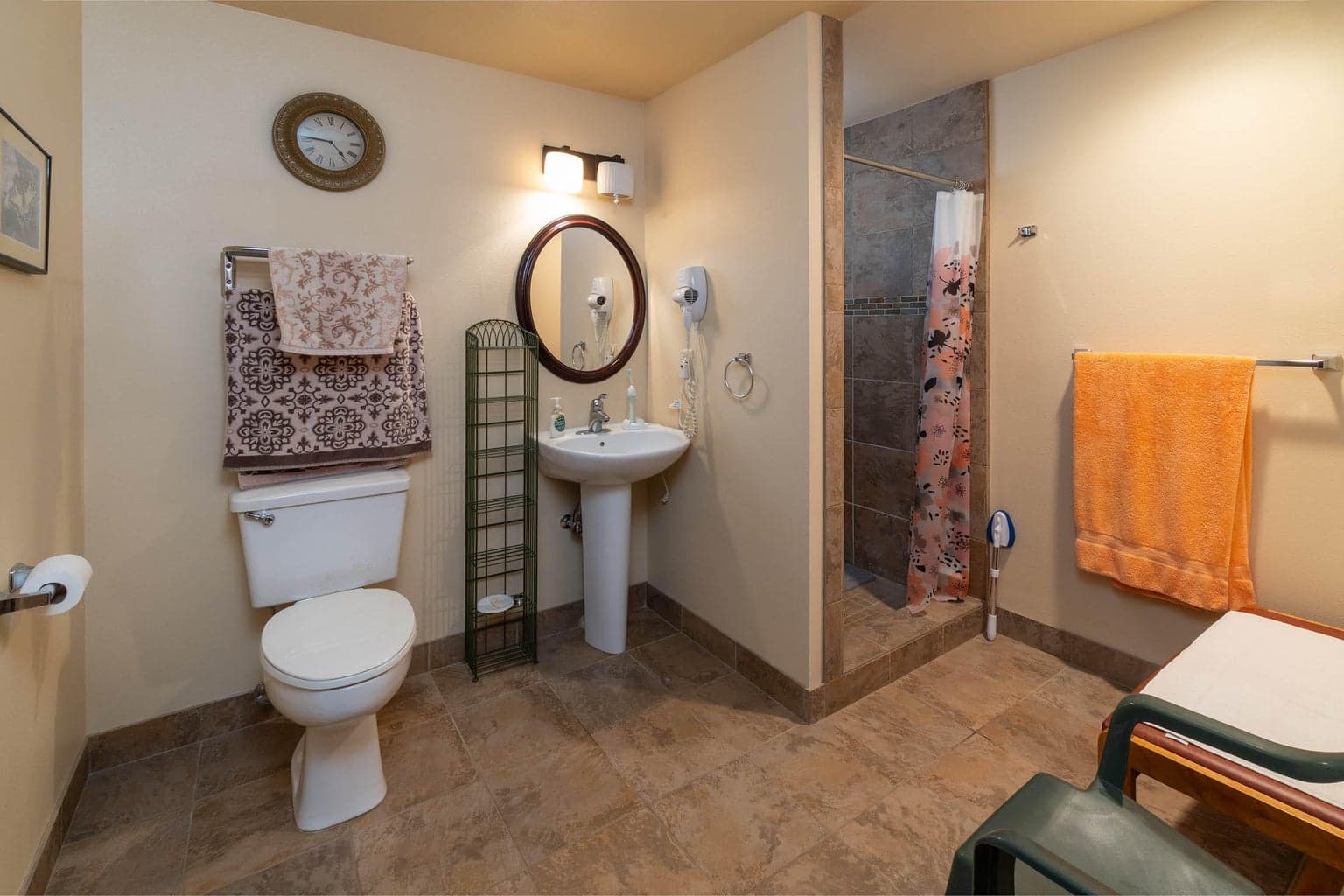 Photo of 18575 SW Century Drive 9 of 32
