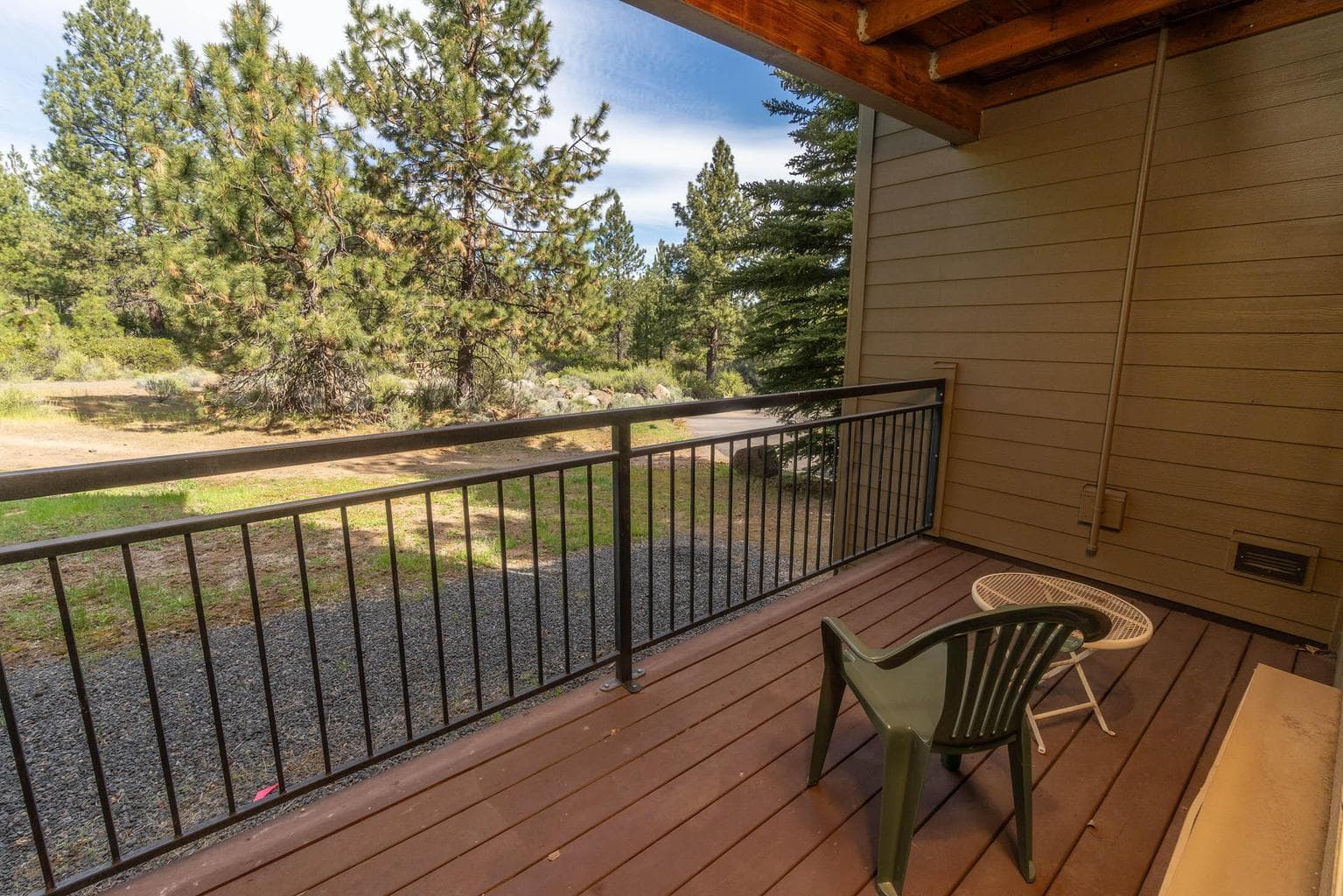 Photo of 18575 SW Century Drive 10 of 32