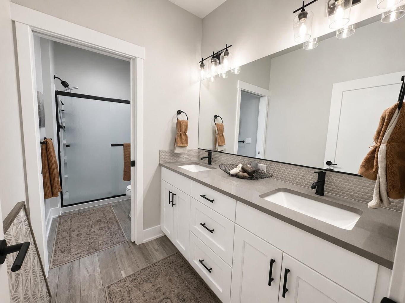 Photo of 3734 Petrosa 5 of 34