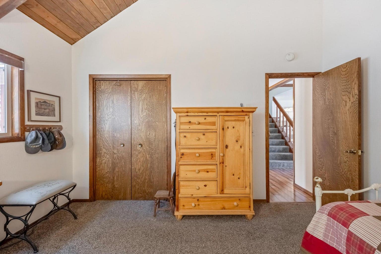 Photo of 57339 Mountain View Lane 17 of 35