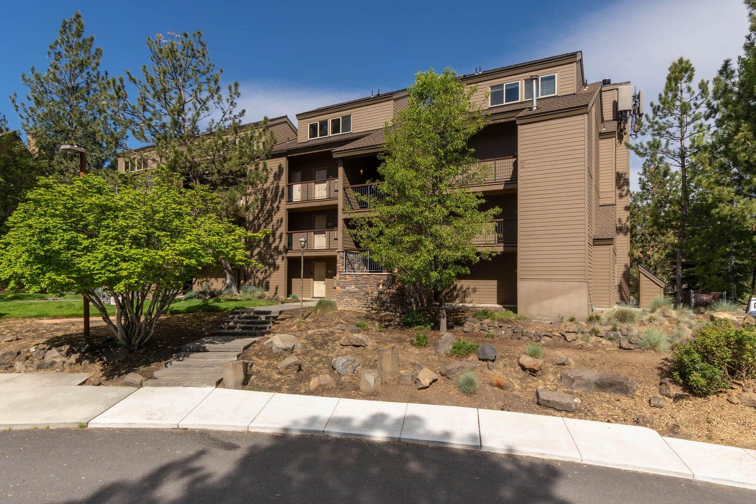 Photo of 18575 SW Century Drive 22 of 32