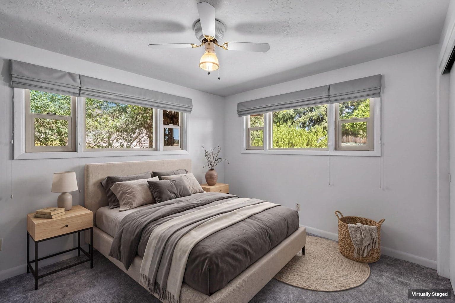Photo of 176 SE Hillcrest Street 26 of 65