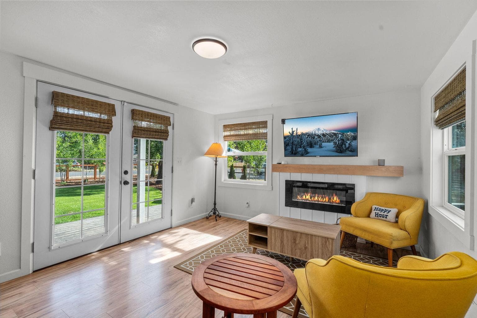 Photo of 565 SE Woodland Boulevard 12 of 43