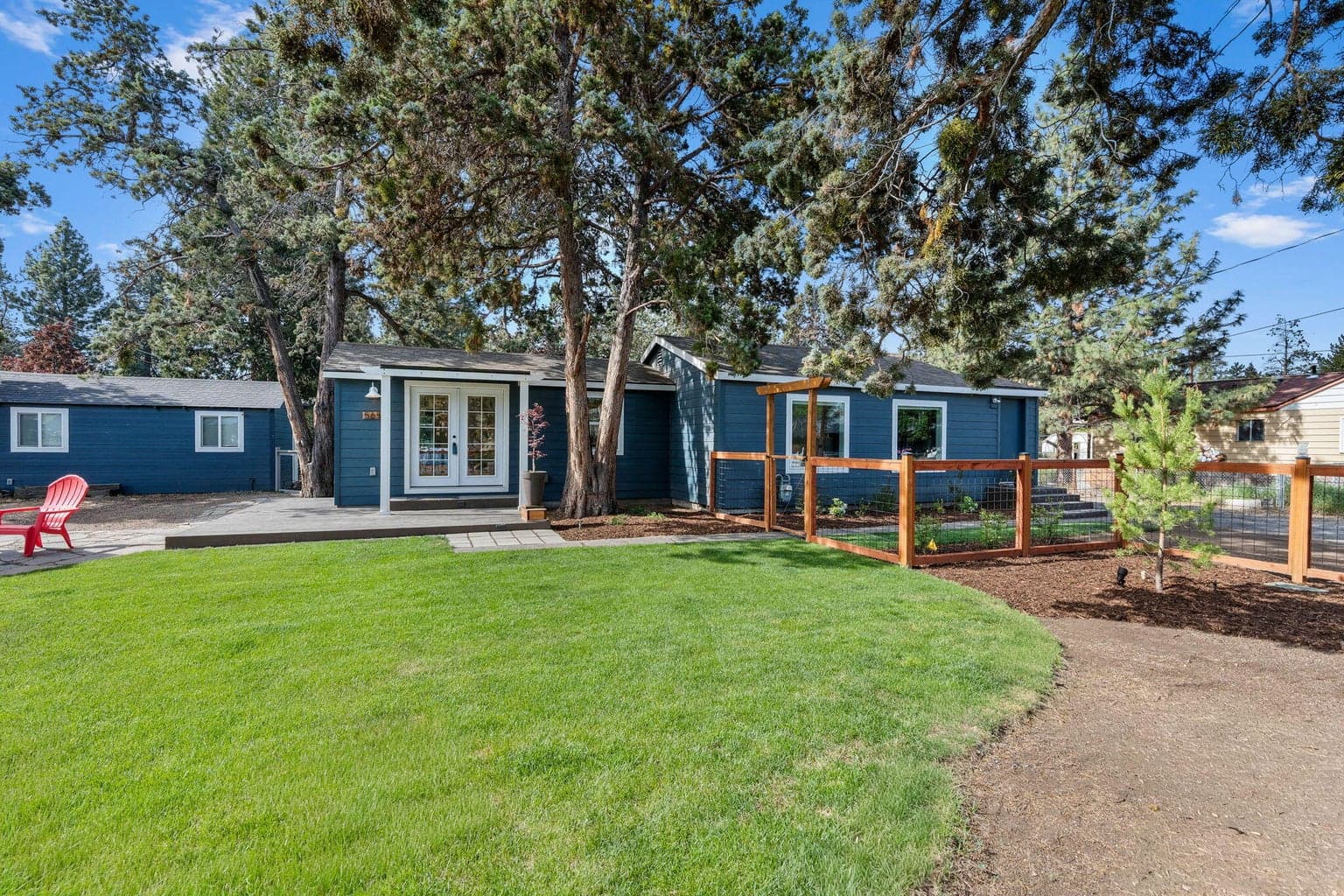 Photo of 565 SE Woodland Boulevard 26 of 43