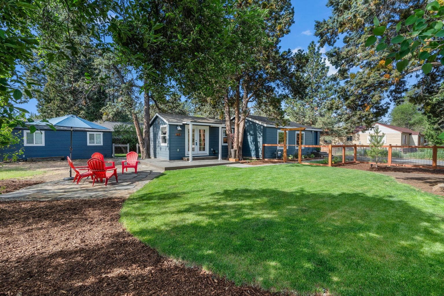 Photo of 565 SE Woodland Boulevard 37 of 43