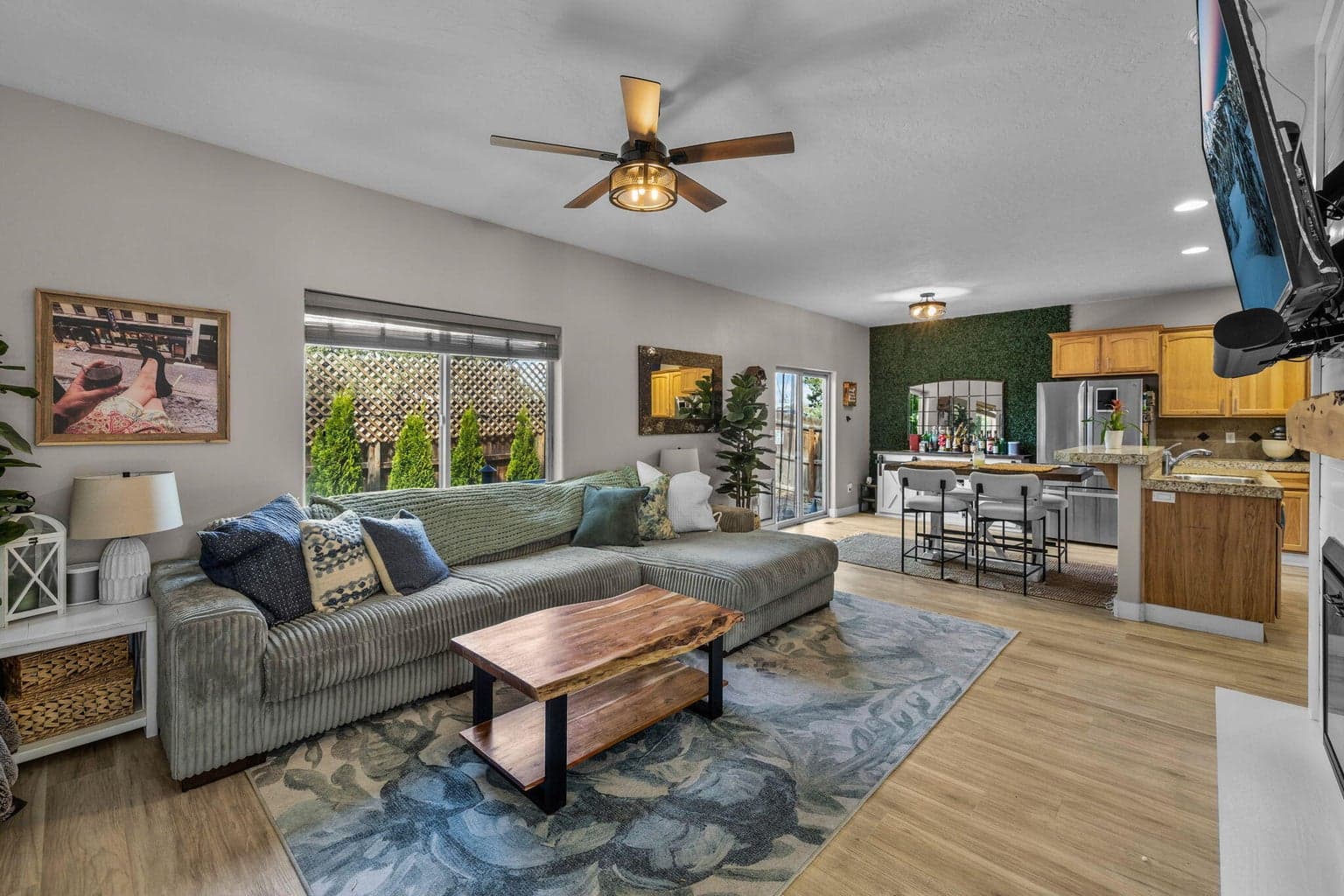 Photo of 21336 Oconnor 5 of 29
