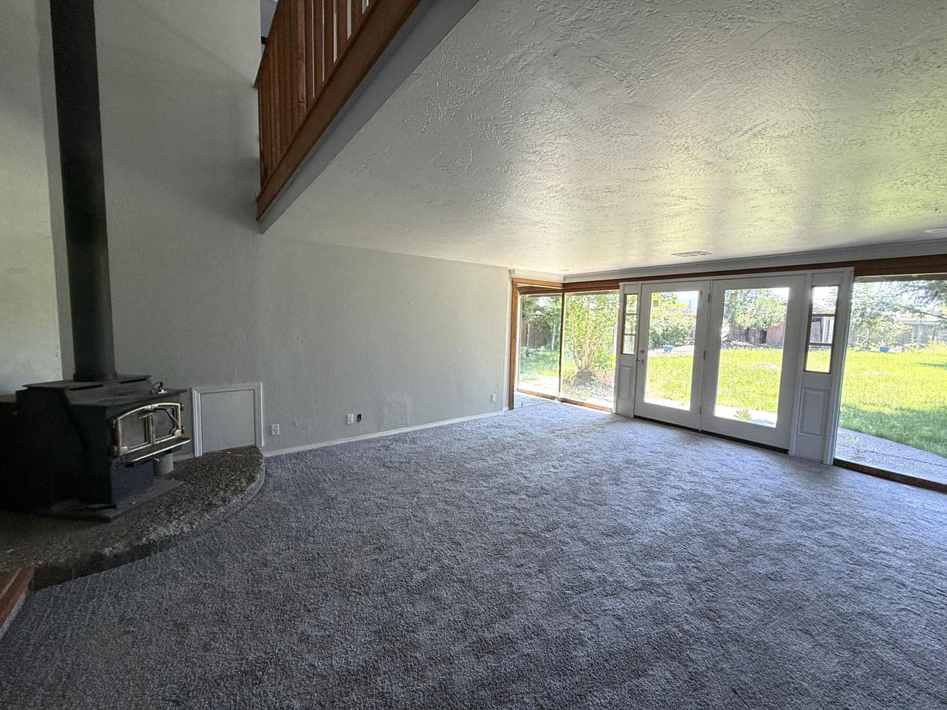 Photo of 236 De Barr 5 of 24