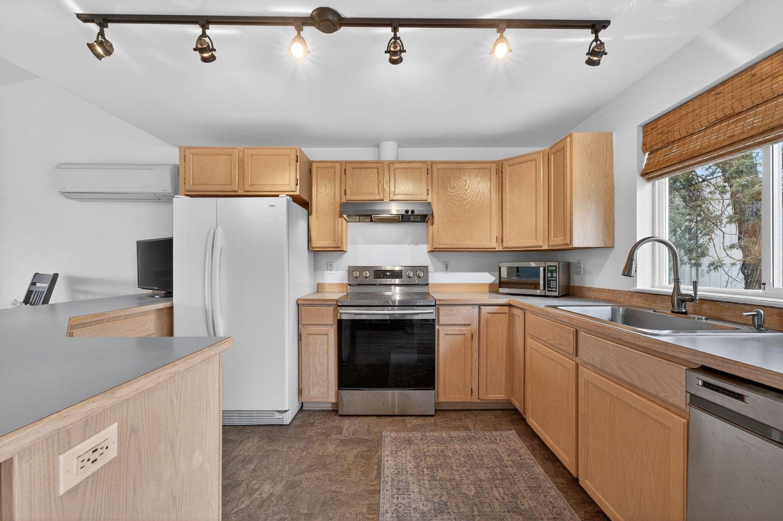 Photo of 13536 SW Cinder Drive 8 of 26
