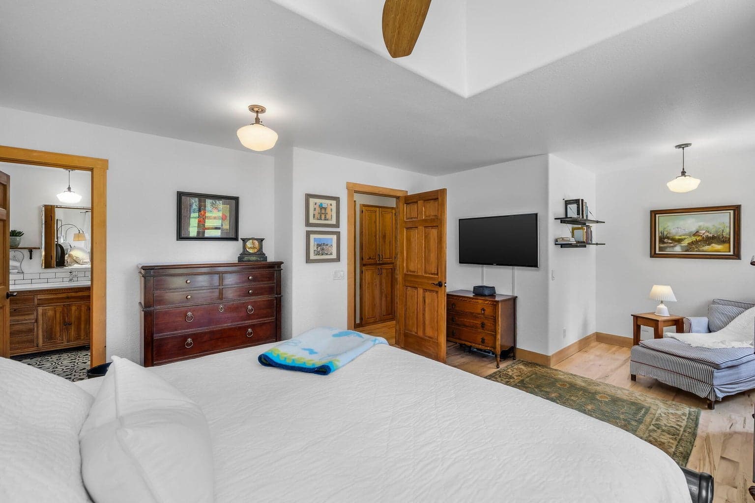Photo of 60779 Currant Way 21 of 65