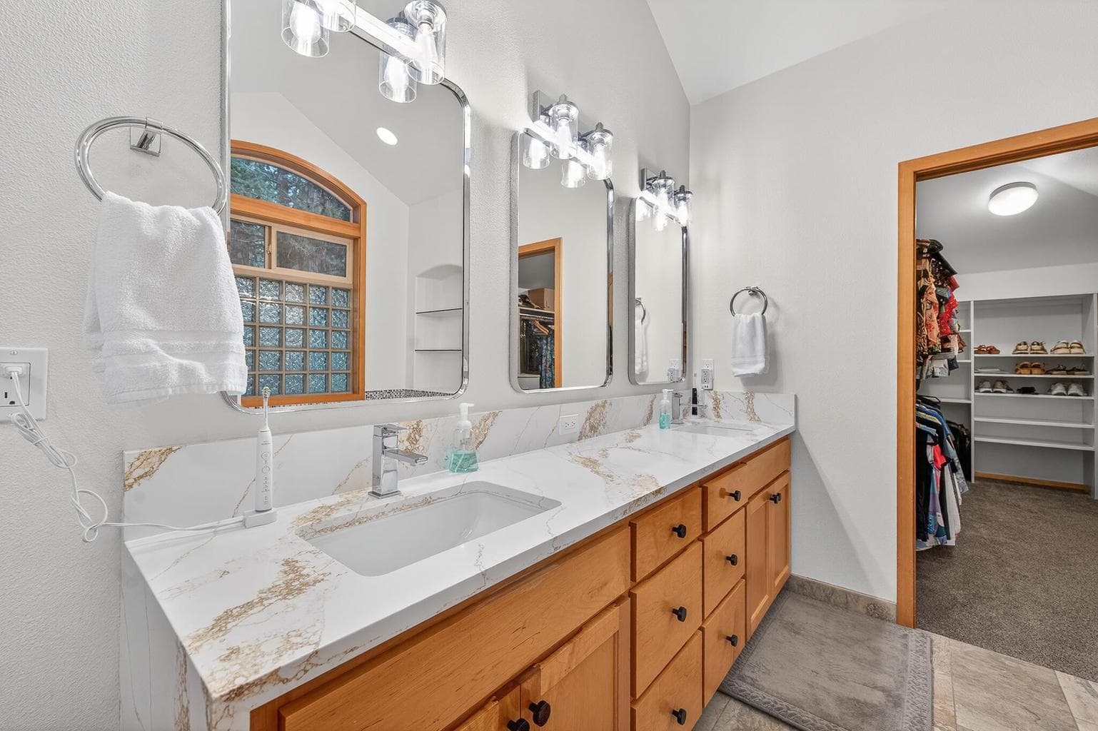 Photo of 3534 NW McCready Drive 21 of 39