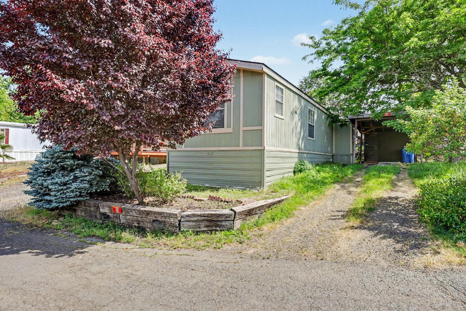 Photo of 421 Stevens 1 of 19