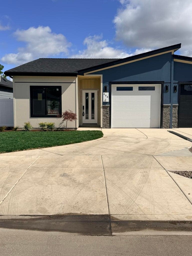 694 Terrazzo