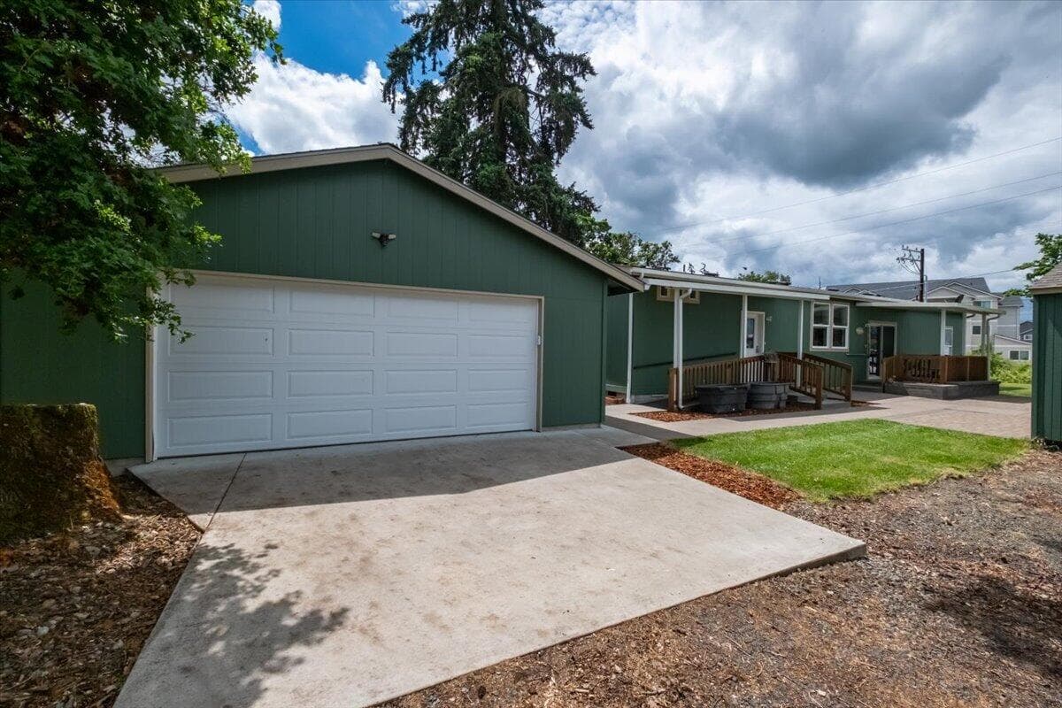 Photo of 1017 2nd 5 of 45