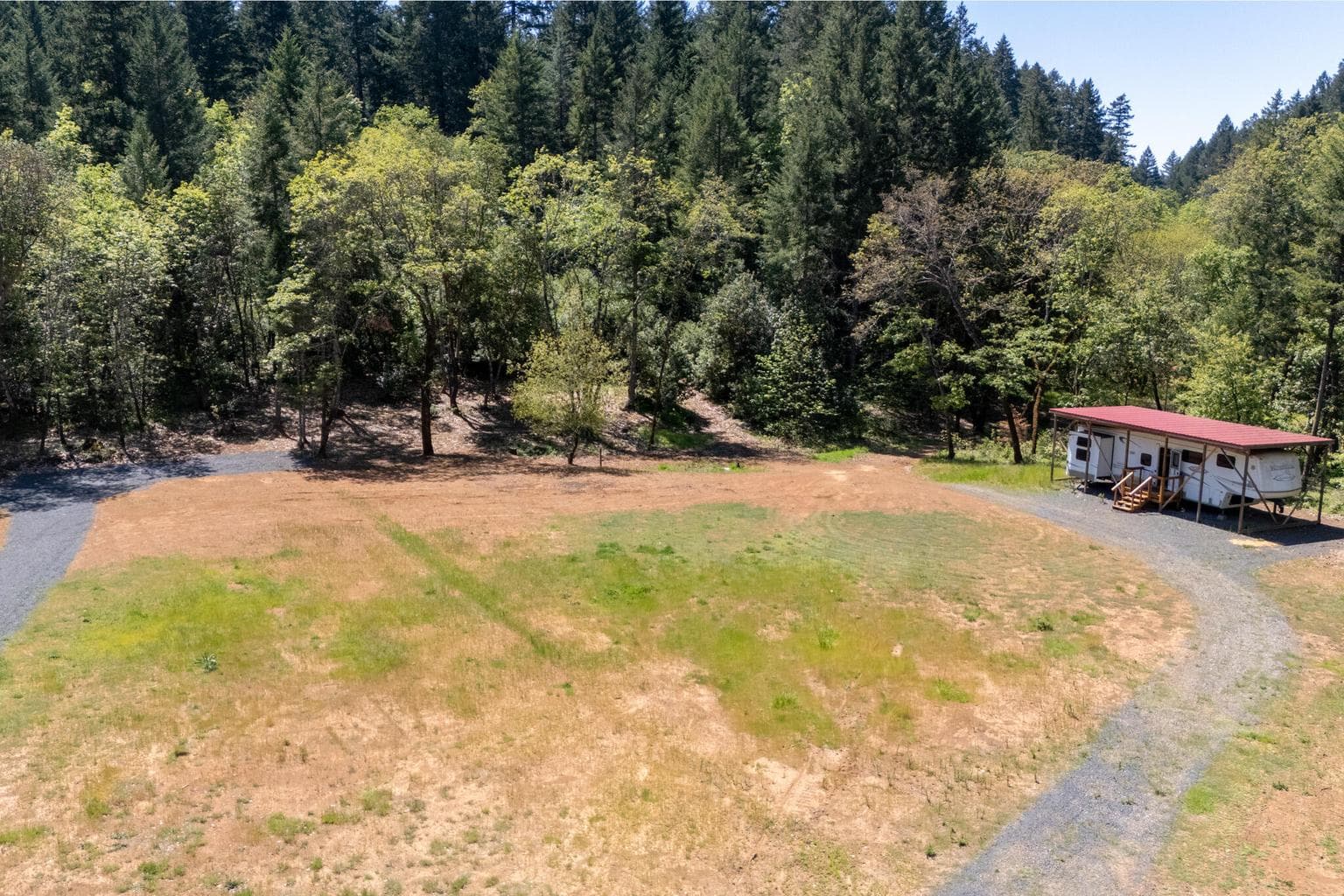 Photo of 847 Caves Highway 1 of 28