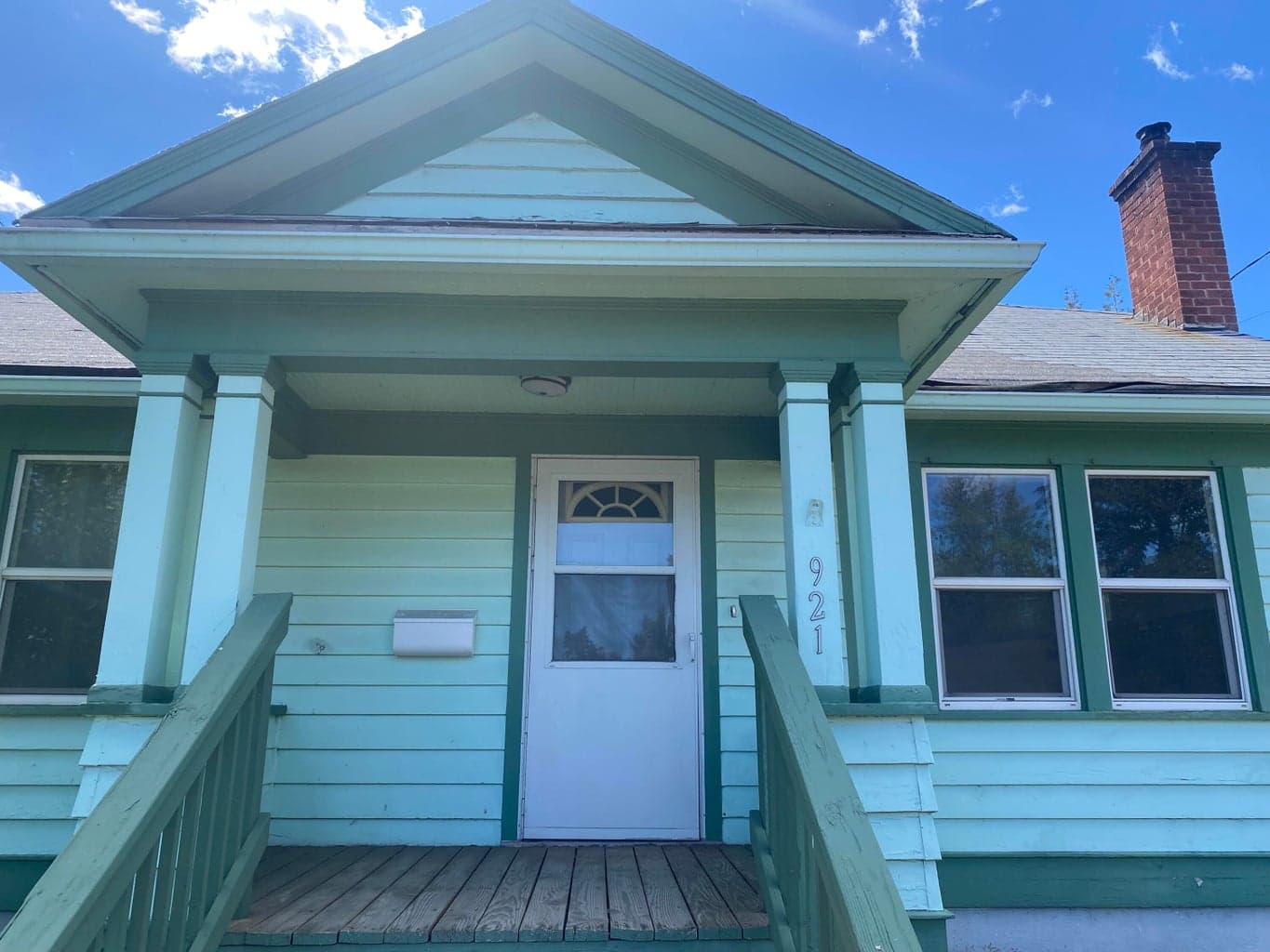 Photo of 921 Prospect 5 of 37