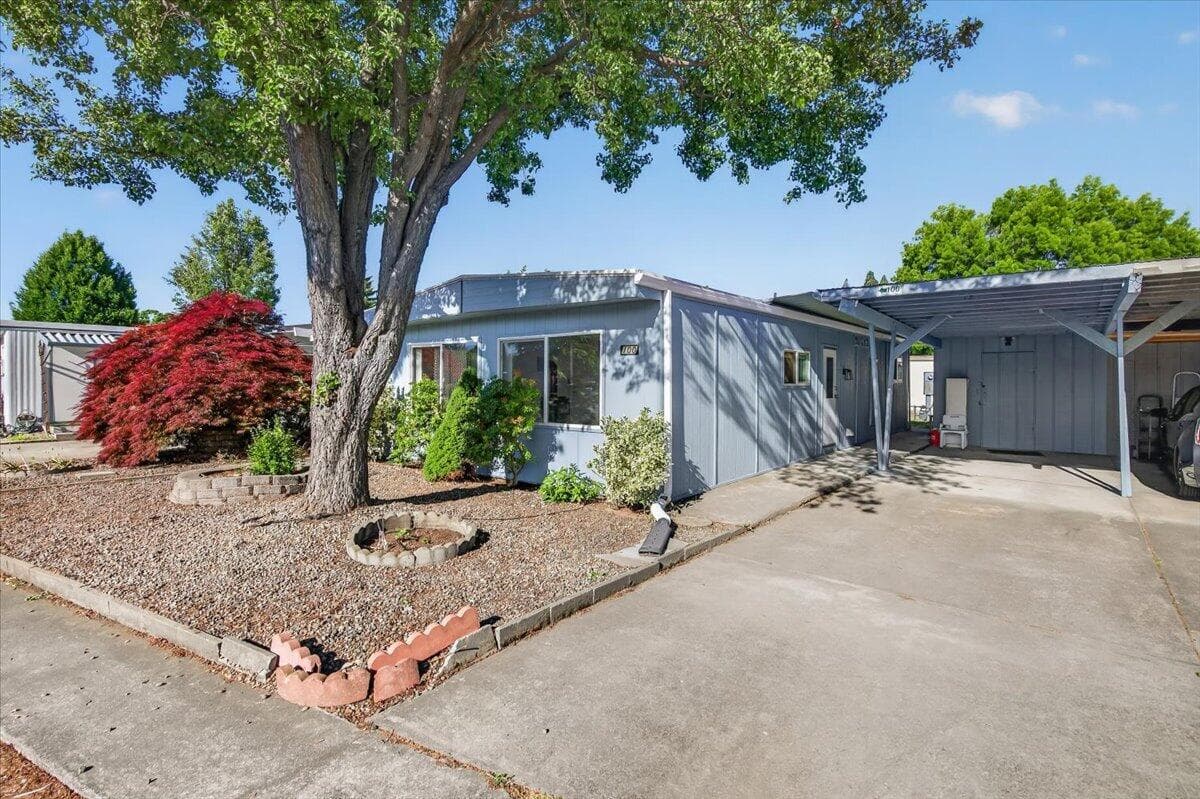 Photo of 2252 Table Rock 3 of 21