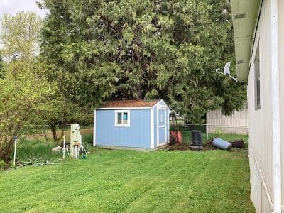 Photo of 315 Evans Creek 4 of 14
