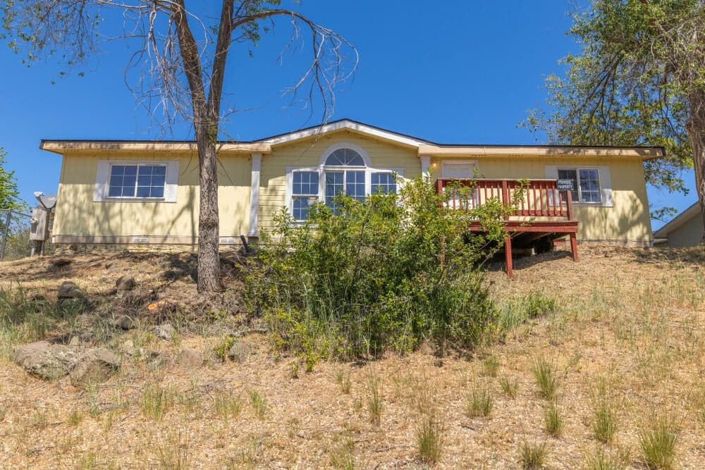 Photo of 729 Hill 2 of 40