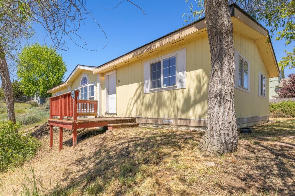 Photo of 729 Hill 4 of 40