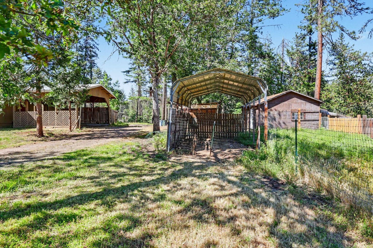 Photo of 5835 Rogue River 5 of 37