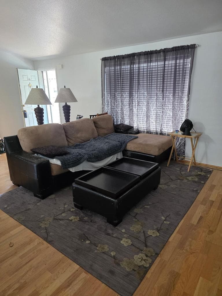 Photo of 2364 Bradley 3 of 7