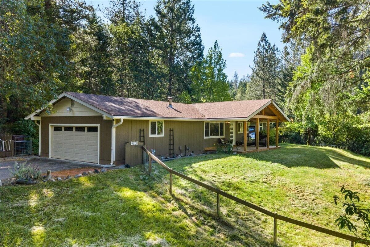 Photo of 9158 Lower River 3 of 35