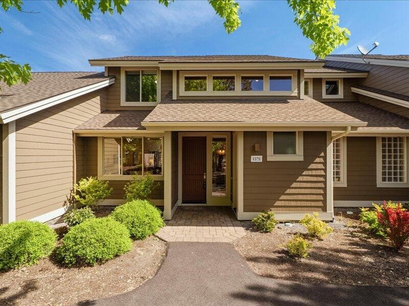 Photo of 1378 Highland View 3 of 98