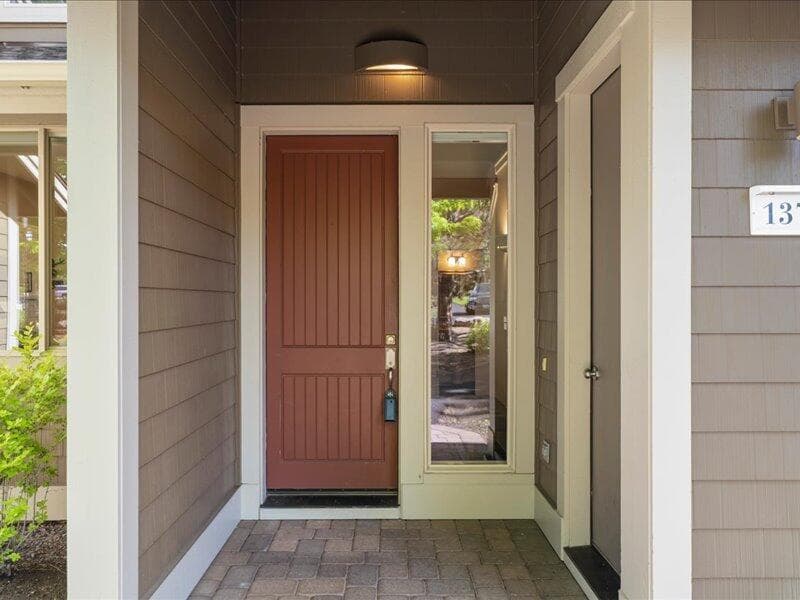 Photo of 1378 Highland View 4 of 98