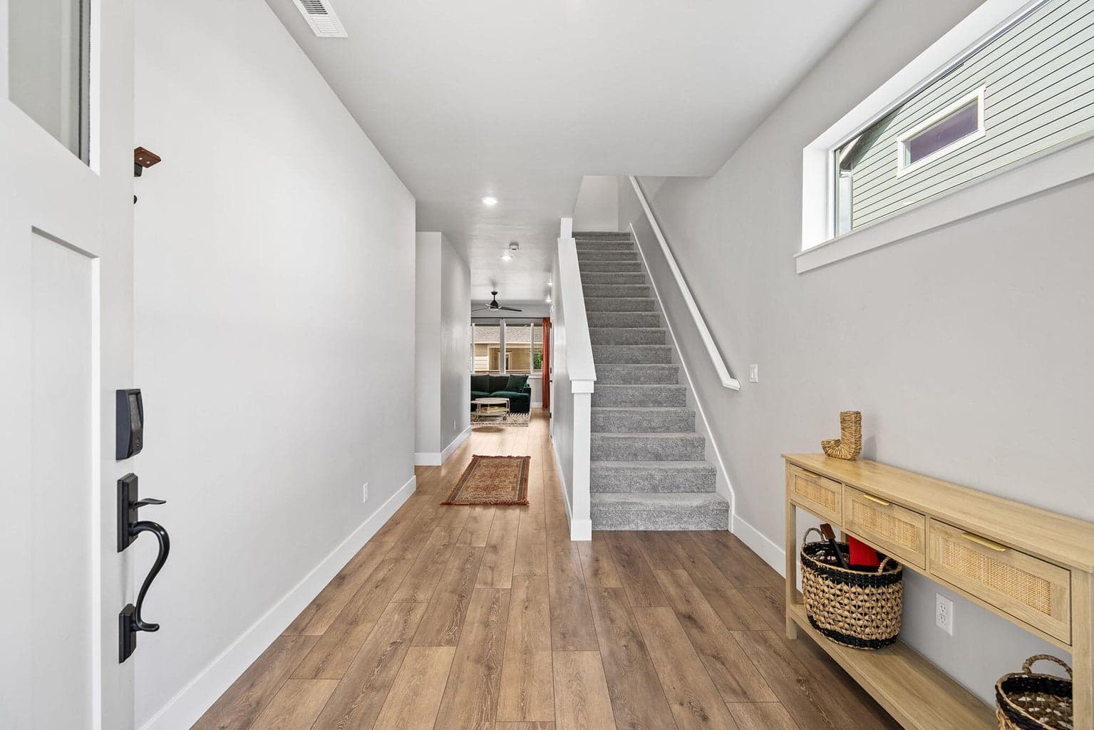 Photo of 3010 NE Nipper Drive 13 of 54
