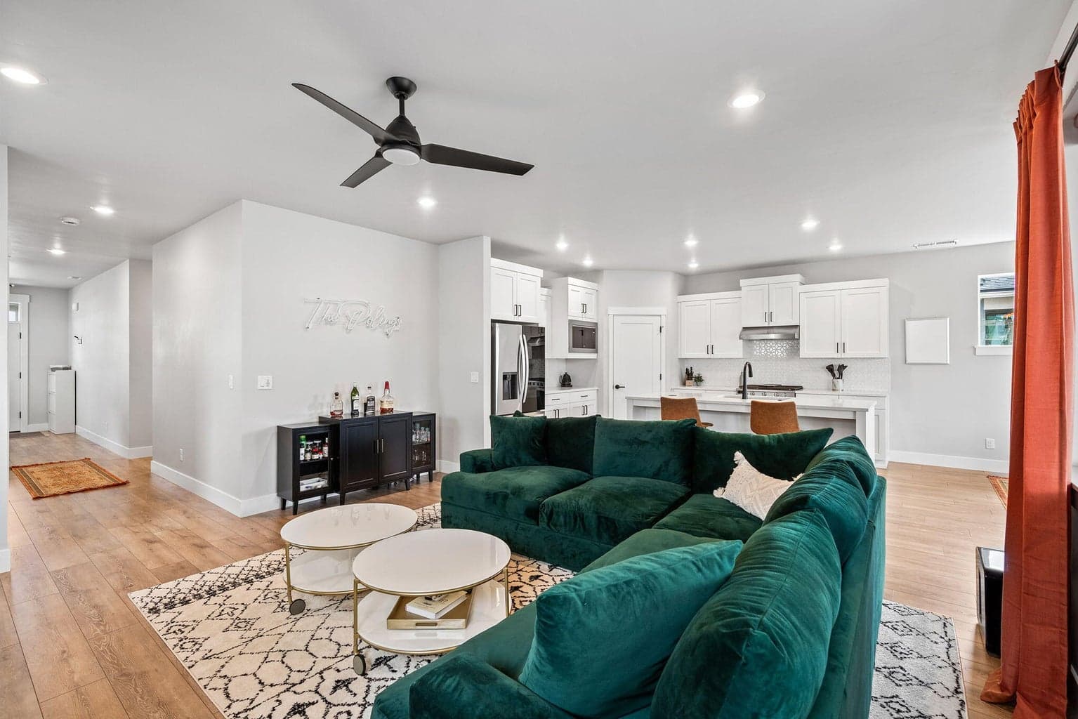Photo of 3010 NE Nipper Drive 11 of 54