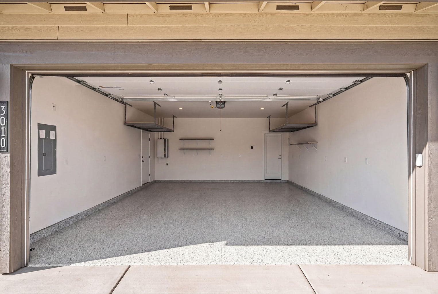 Photo of 3010 NE Nipper Drive 28 of 54