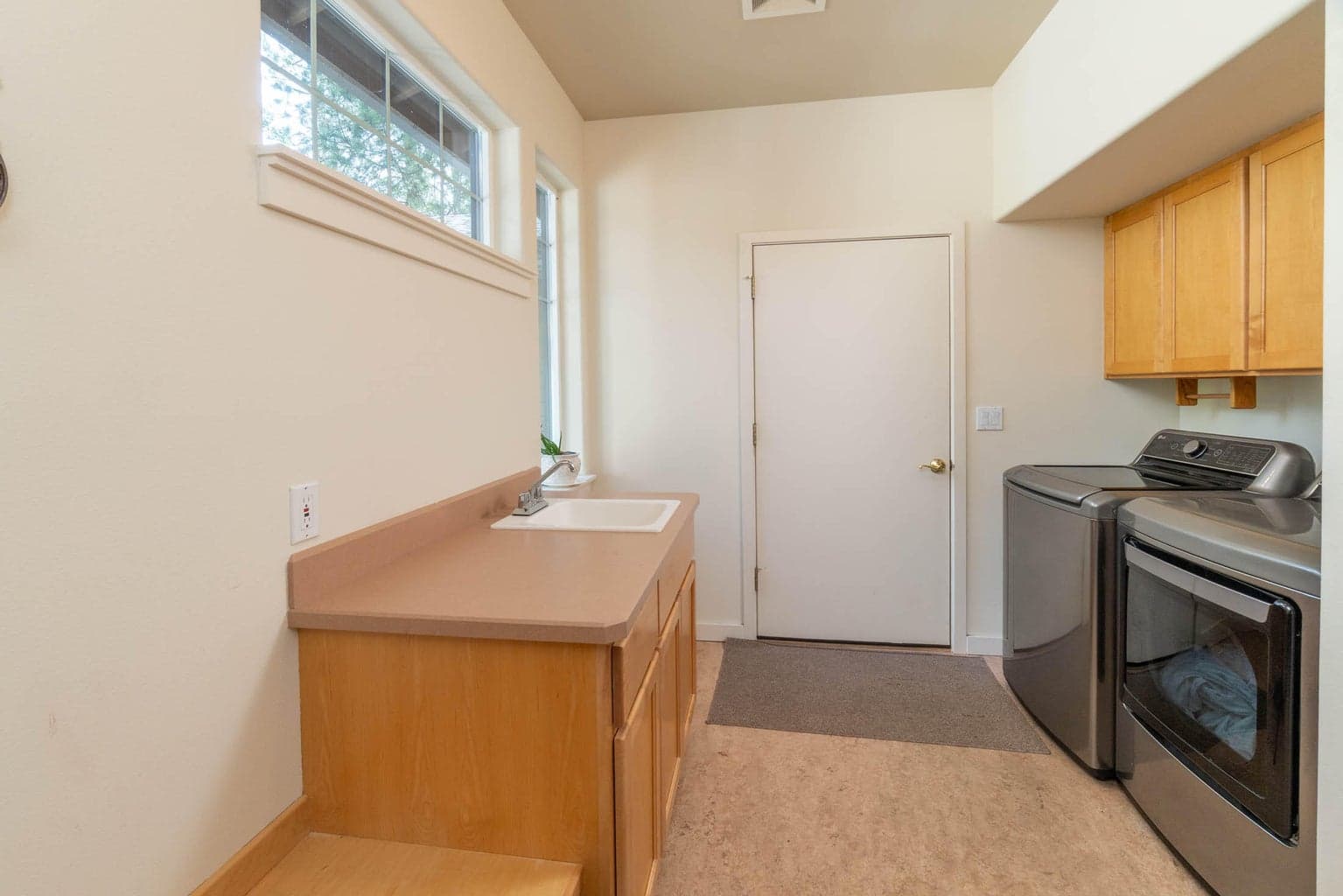 Photo of 60555 Elkai Woods Drive 19 of 31