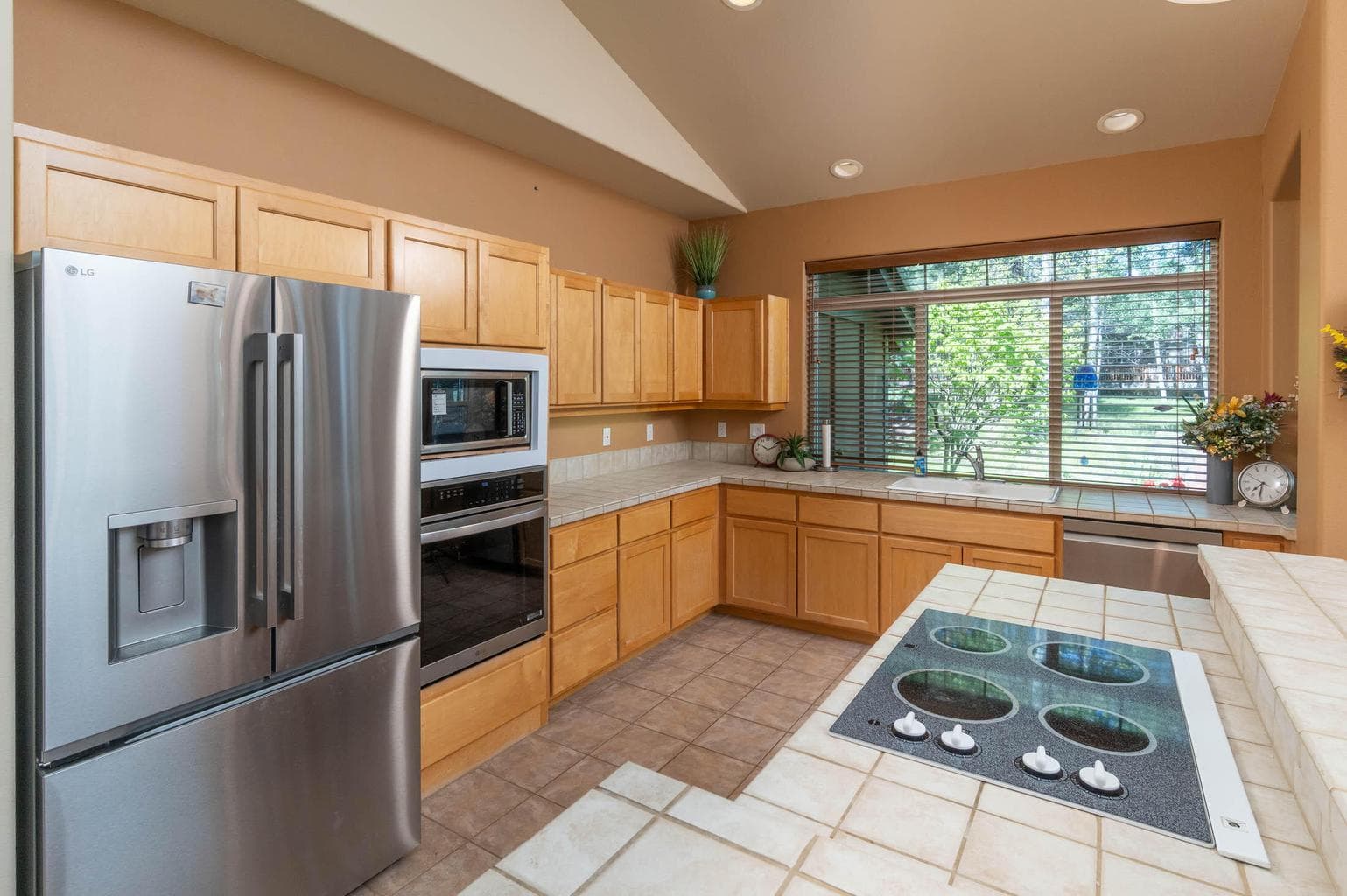 Photo of 60555 Elkai Woods Drive 13 of 31