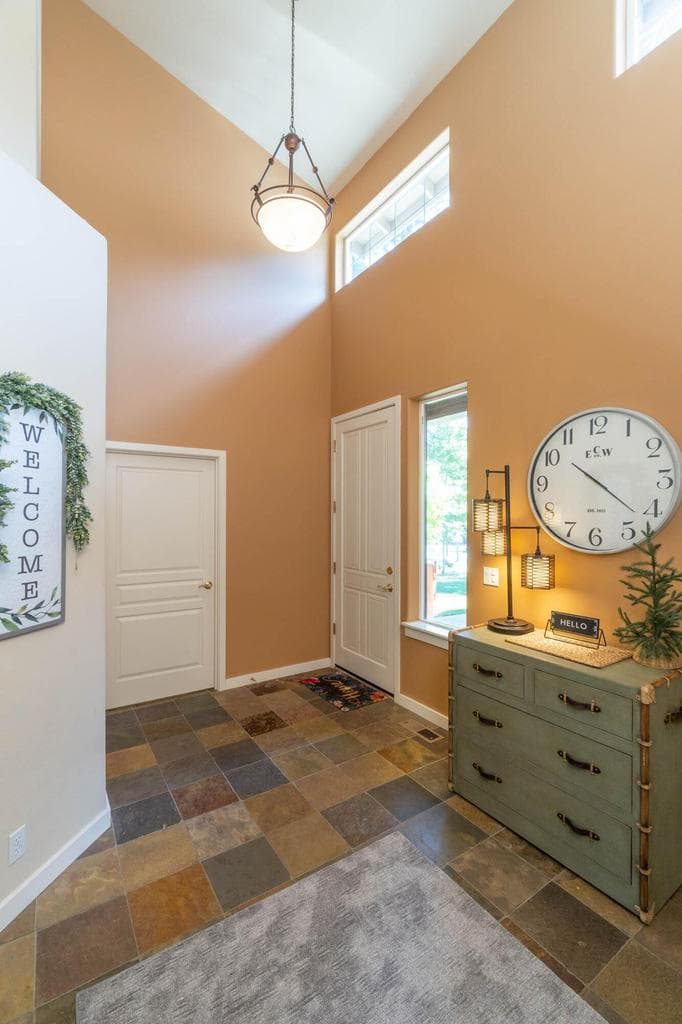Photo of 60555 Elkai Woods Drive 7 of 31