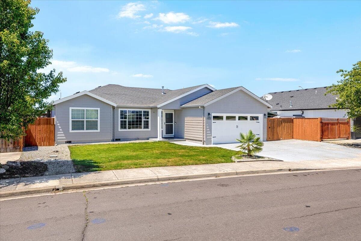 Photo of 7925 Timberline 2 of 18