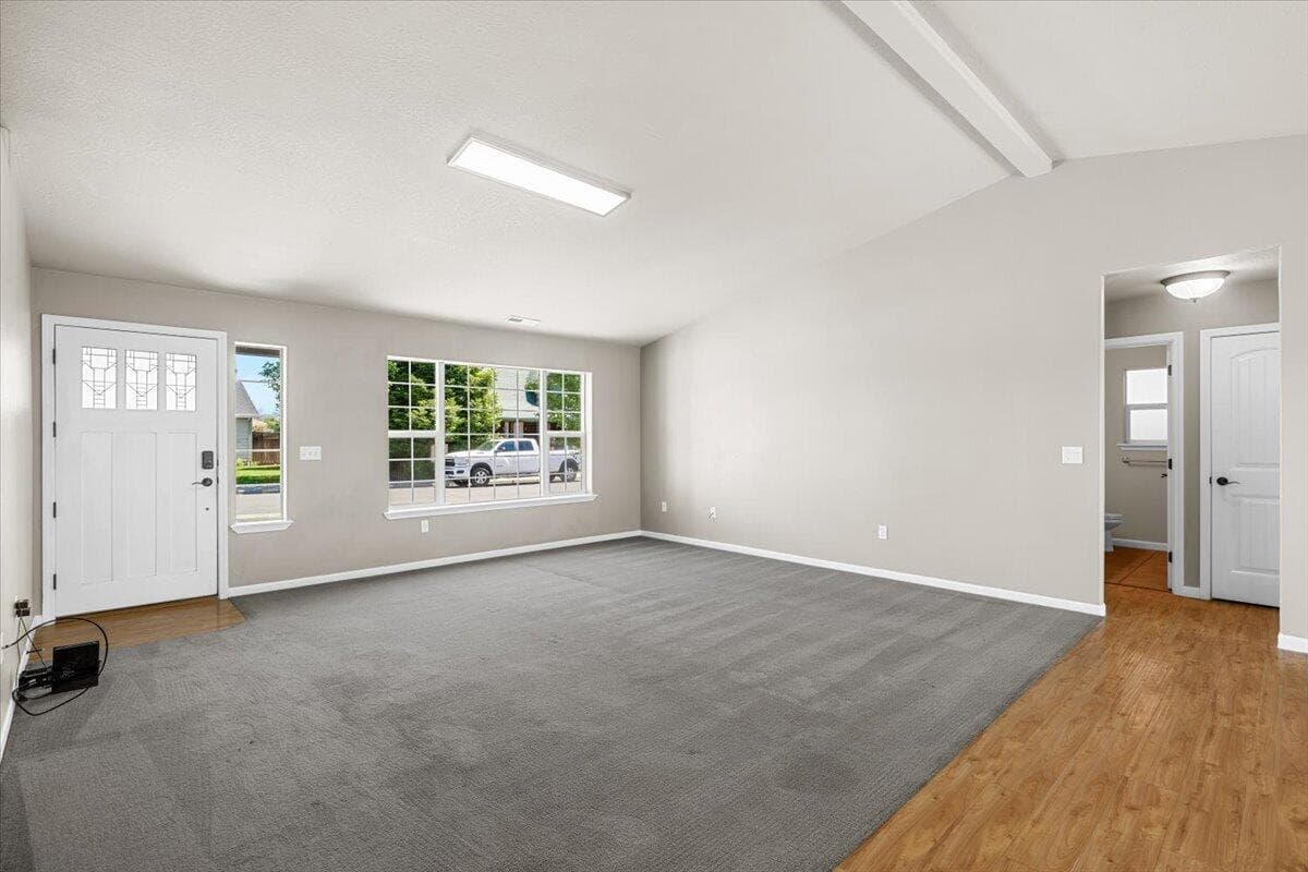 Photo of 7925 Timberline 4 of 18