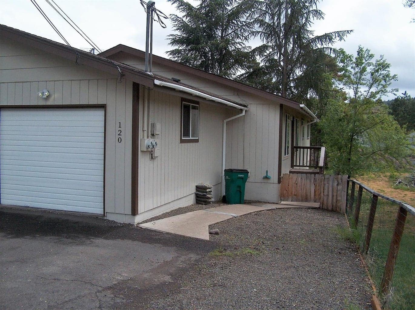 Photo of 118 Nevada 4 of 11