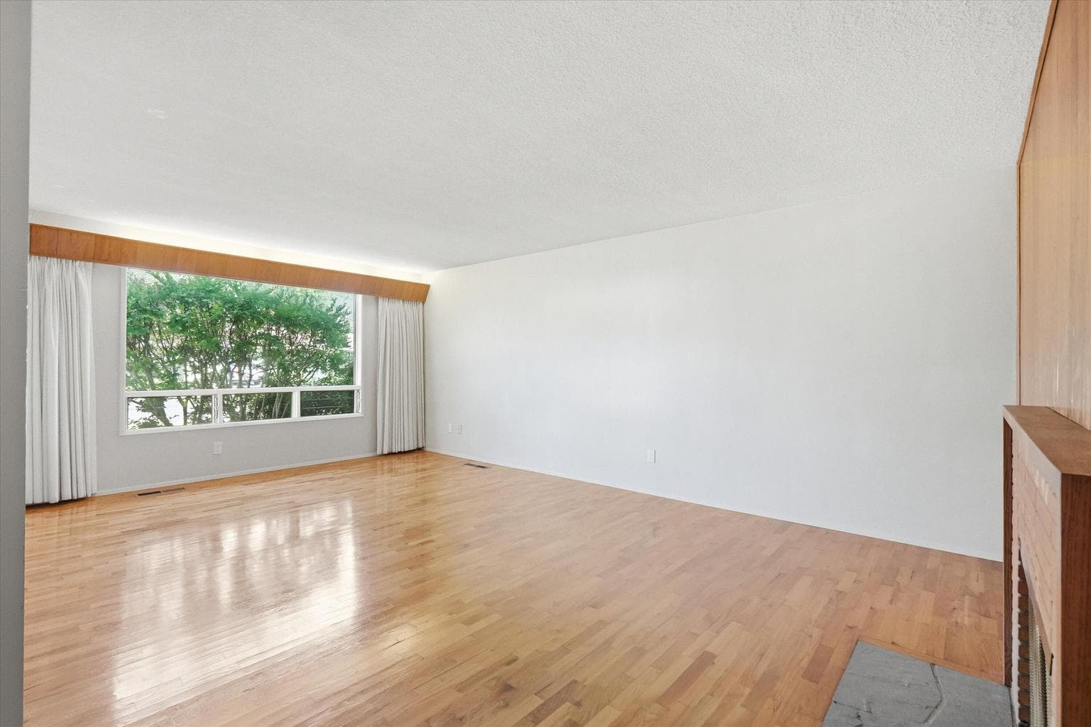 Photo of 316 Stanley 4 of 28