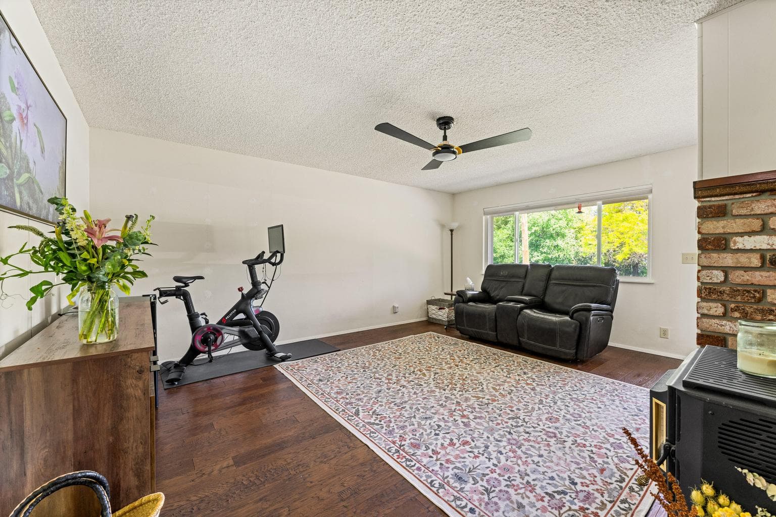 Photo of 210 Sky Crest 2 of 25